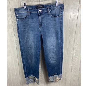 Liverpool Crop Straight Floral Embroiders Jeans